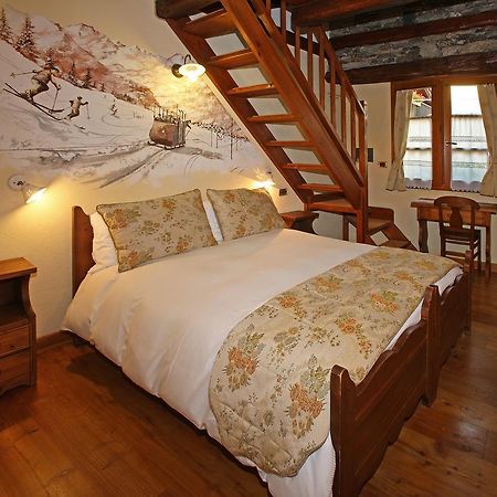 Oulx Chalet Chez Nous מראה חיצוני תמונה